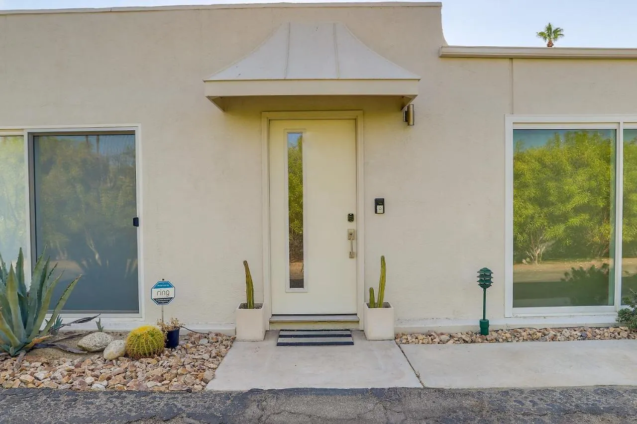 Sunny Palm Springs Townhome With Pool Access! Prázdninový dům